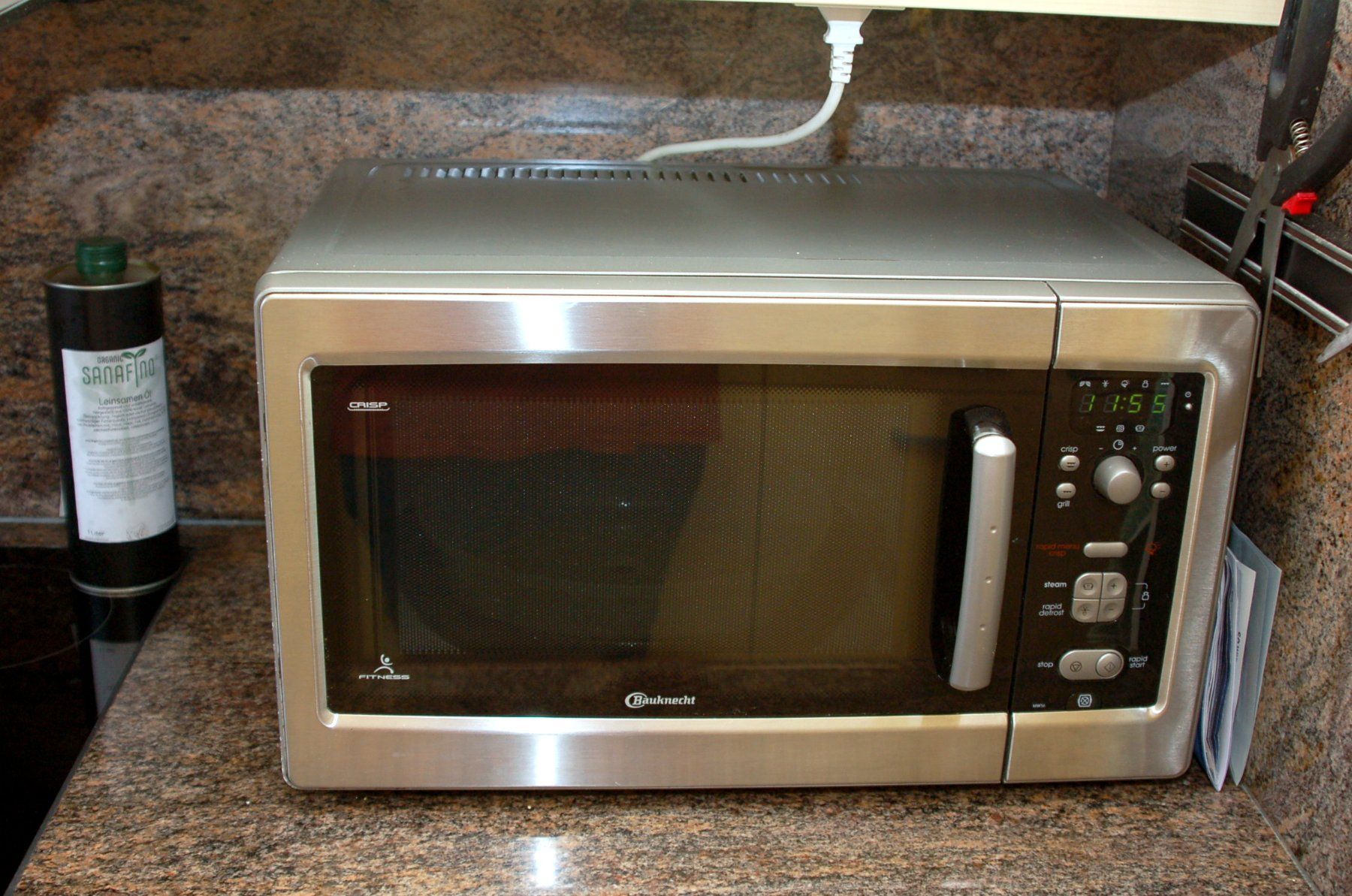 Appareils de cuisine: Mikrowelle mit Drehteller – D'occasion à Zeiningen par dor_k786