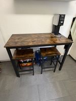 Bartisch mit Hocker