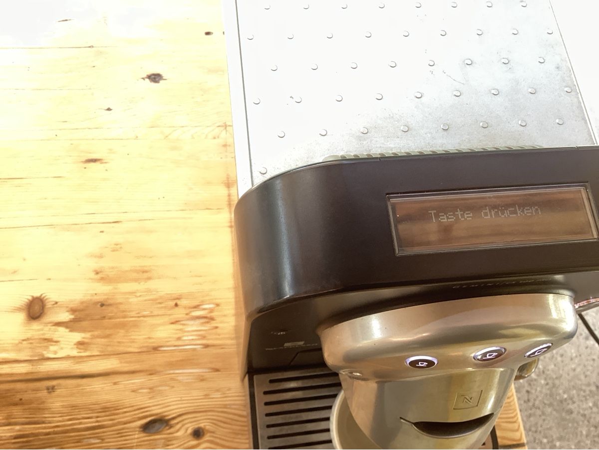 Nespresso Kaffeemaschinen & Espressomaschinen: Nespresso Gemini CS100 Pro, defekt – Defekt aus Rheinsulz von Andaju_71 1