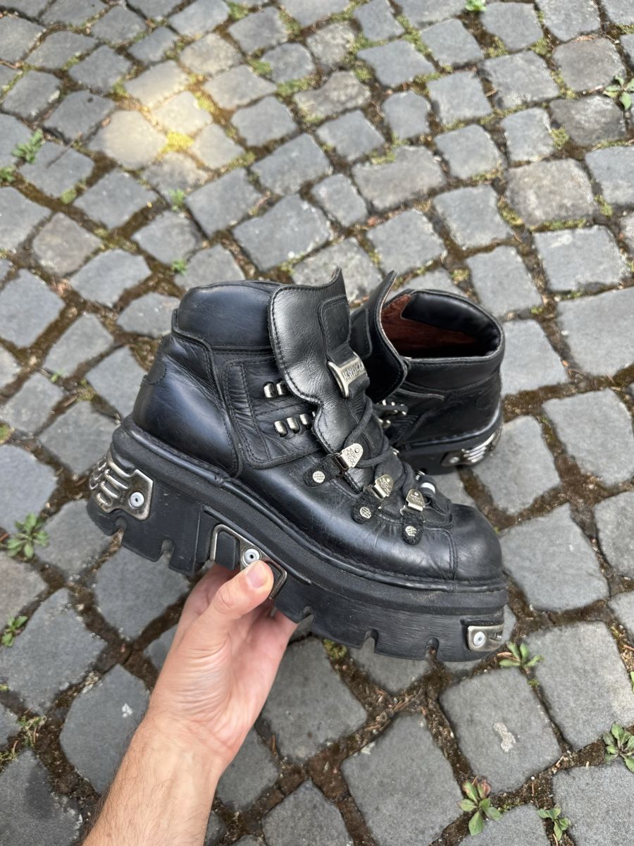 New Rock Scarpe da uomo: New Rock M-220-C2 Black Leather Platform Boots EU 42 Gothic – Usato da Effretikon venduto da rus_2l2p