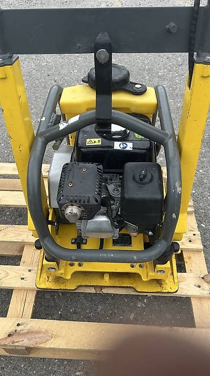 Wacker Neuson Tutte le macchine: Wacker vibroplatte 100kg  Reversierbar – Usato da Menziken venduto da Tairi10 3
