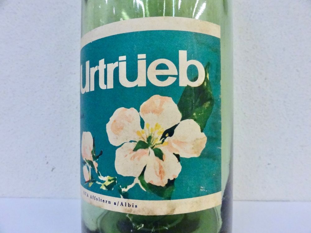 alte Flasche OVA AFFOLTERN AM ALBIS APFELSAFT URTRÜEB 1951 (Gebraucht ...