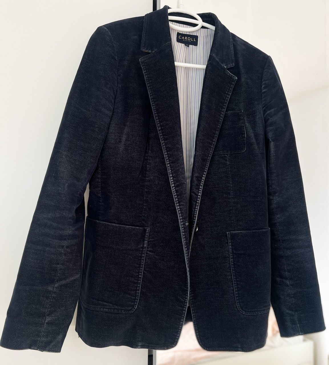 Giacche: Blazer Caroll 🩹 – Usato da Neuchâtel venduto da kat_n6gp