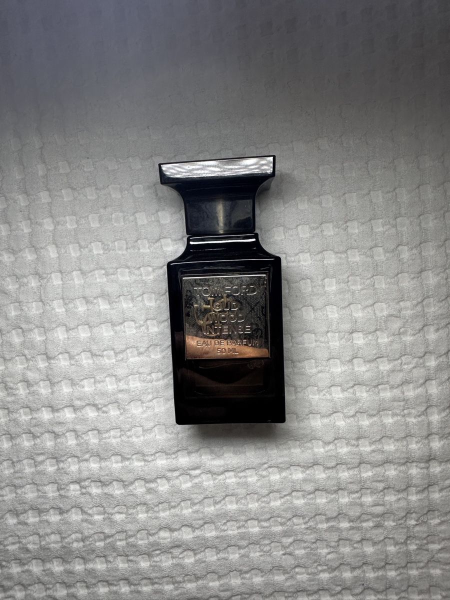 Tom Ford Profumi & Eau de Toilette: Tom Ford Oud Wood Intense Eau de Parfum 50 ml – Nuovo (secondo la descrizione) da Oberurnen venduto da nes_8xqt