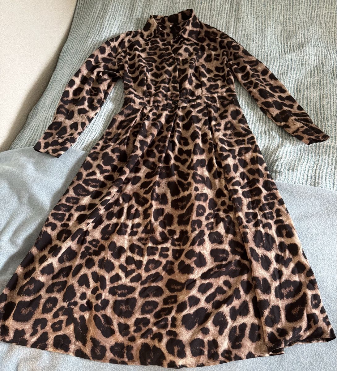 Kleider: Leoparden-Print Blusenkleid, Gr. S – Gebraucht aus Saas-Fee von omn_5qkz 2