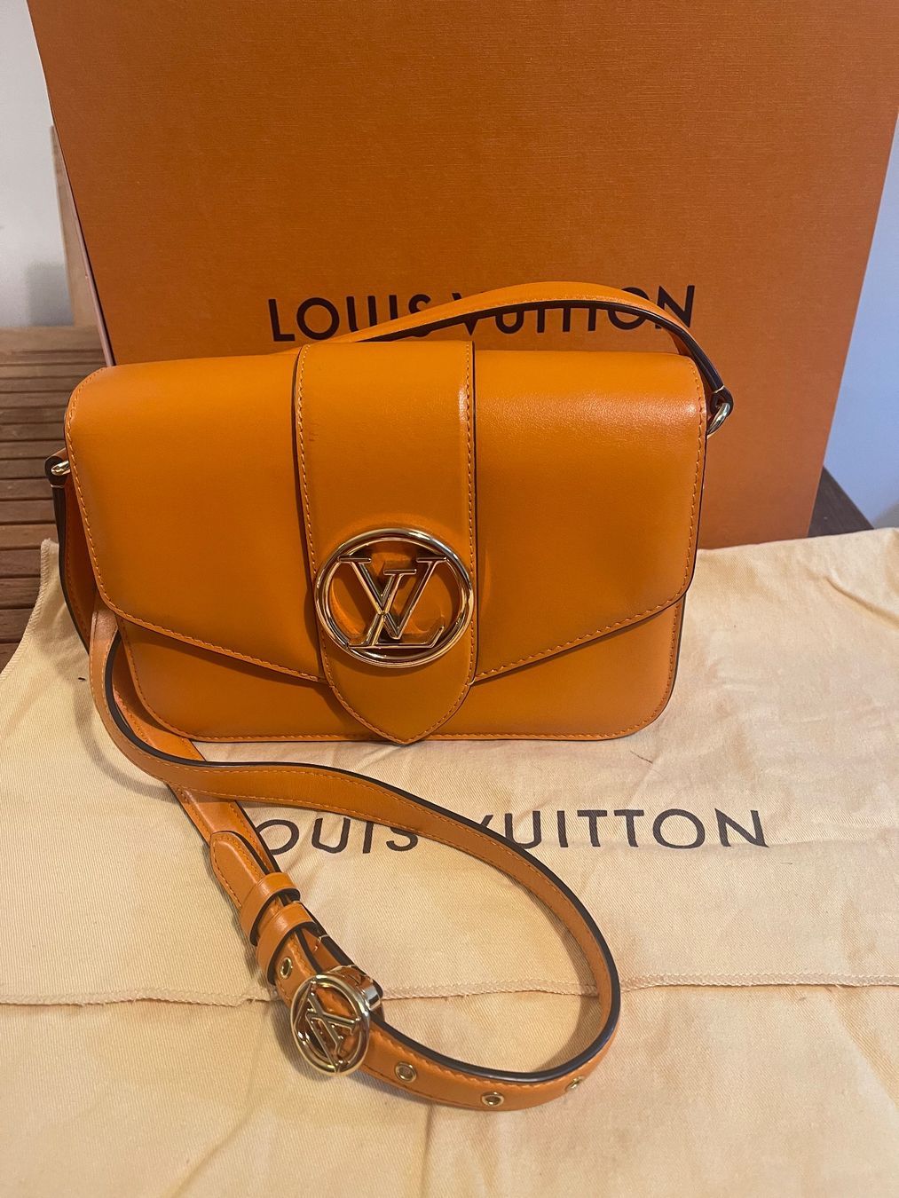 Louis Vuitton Borse da donna: Pont 9 - Louis Vuitton – Usato da GENEVE venduto da Myrtille8