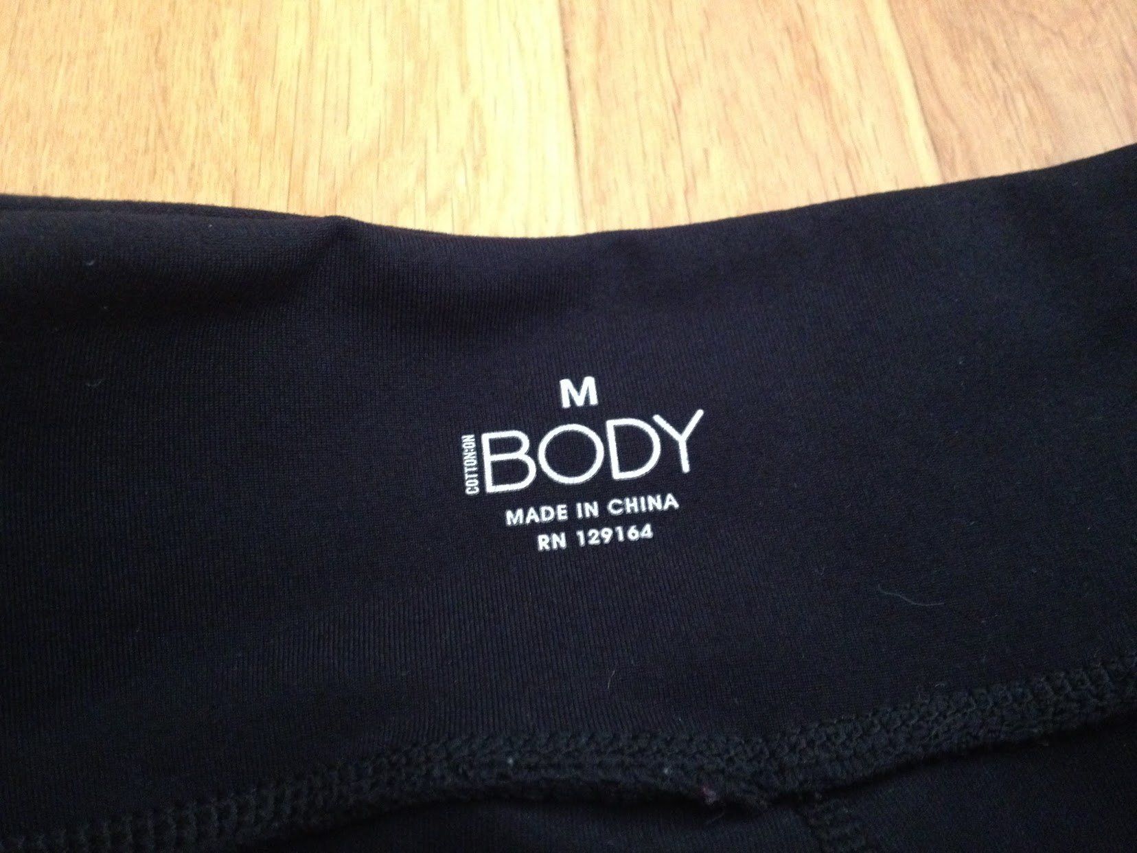 Leggings: Sport kurze Leggins – D'occasion à Dübendorf par Fip05 1