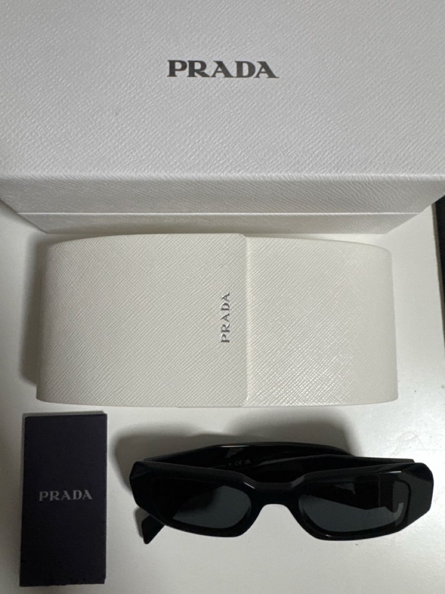 Prada Lunettes & Verres: Prada Sonnenbrille  – D'occasion à Bern par raf_d7w2 2