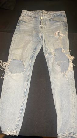 Coole zerrissene Jeans im Used-Look, Grösse 32/34, Top!