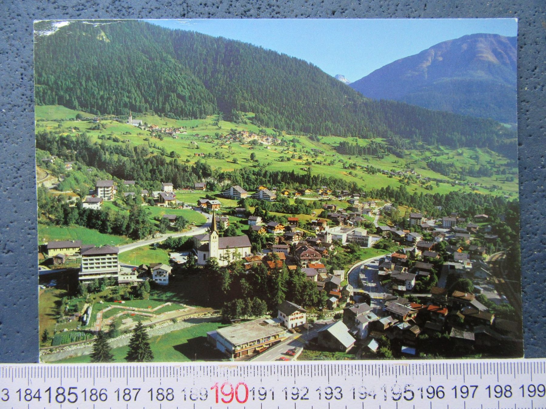 Cartoline postali: FIESCH VS AK  LUFTBILD – Usato da Ettingen venduto da Hausi4711