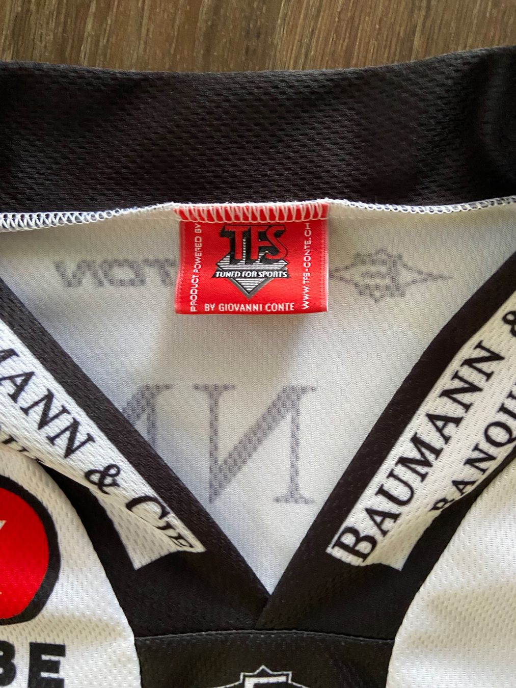 Canottiere & Pantaloni: EHC Basel Eishockey Trikot Gr. XL – Usato da Muttenz venduto da bargain_hunter 2