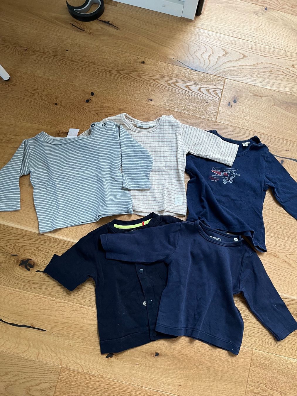 Kleiderpakete & -sets: Langarmshirt Set (5 Stück) – Gebraucht aus Islikon von jul_76j2