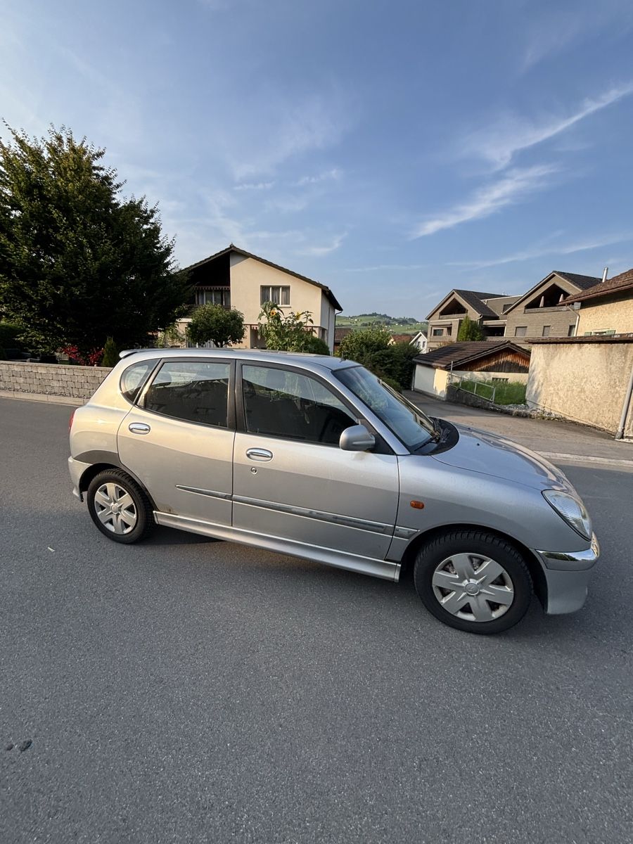 Daihatsu Automobili: Daihatsu Sirion – Usato da Appenzell venduto da DavSimi 3