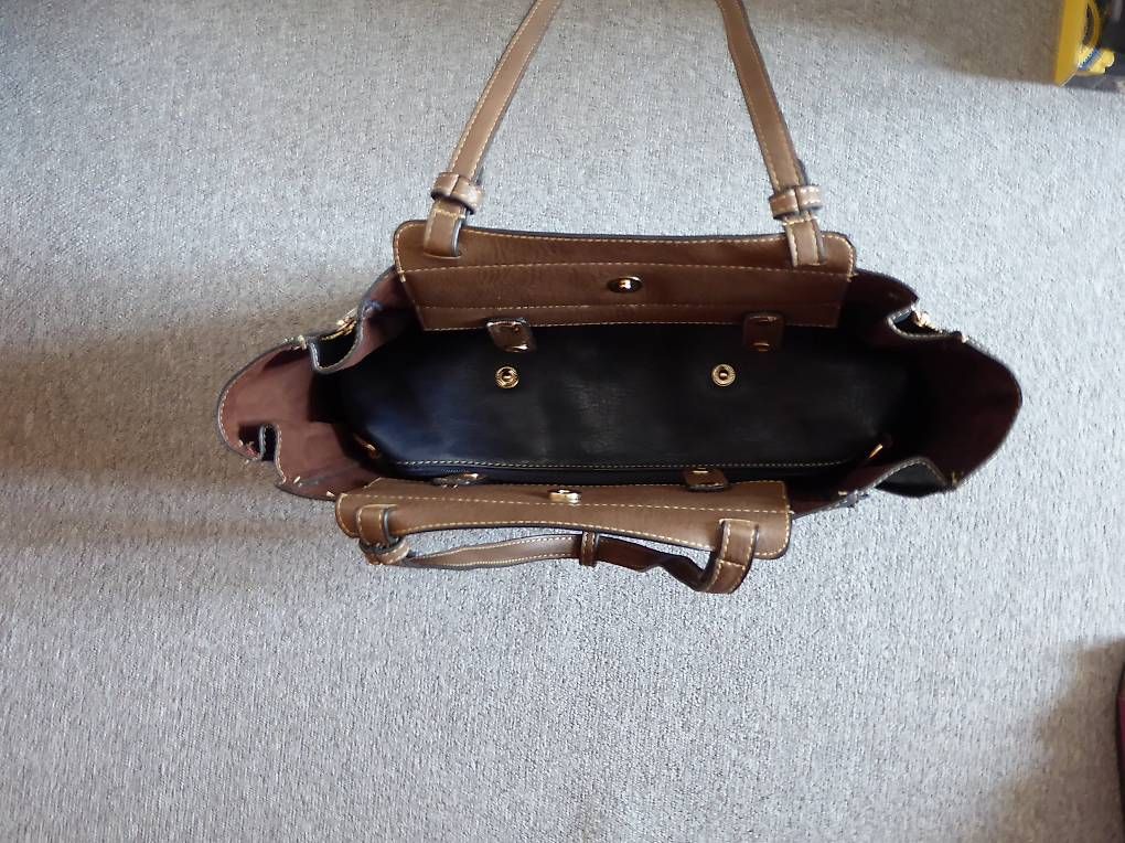 Borse da donna: Neue Kunstleder Tasche blau, mit separater Innentasche – Nuovo e nell'imballaggio originale da Wald ZH venduto da e8e 2