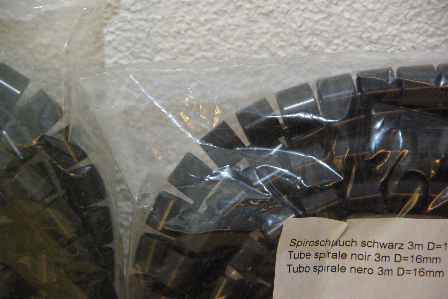 Tubi & Tubi flessibili: 2x Spiroschlauch schwarz, D= 16mm – Nuovo e nell'imballaggio originale da Herisau venduto da Cevianer1844 2