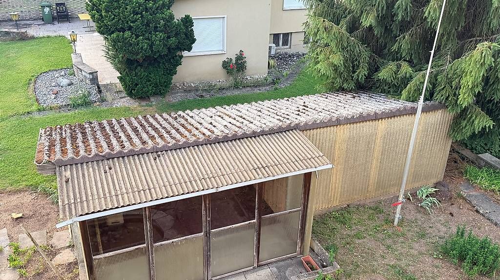 Eternit Plateaux: 20m2 Welleternit Platten – D'occasion à Rothrist par Jonathan1995