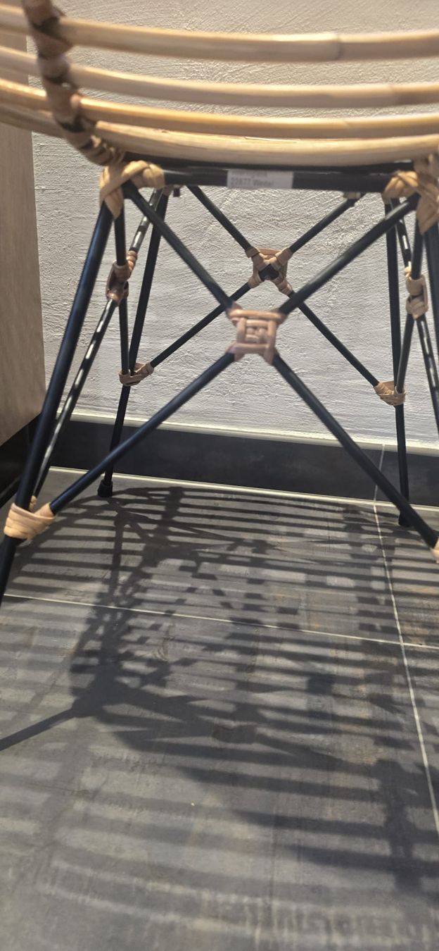 Chaises: 2 Rattan Stühle mit Metallgestell – D'occasion à Brugg AG par Bahoz02 7