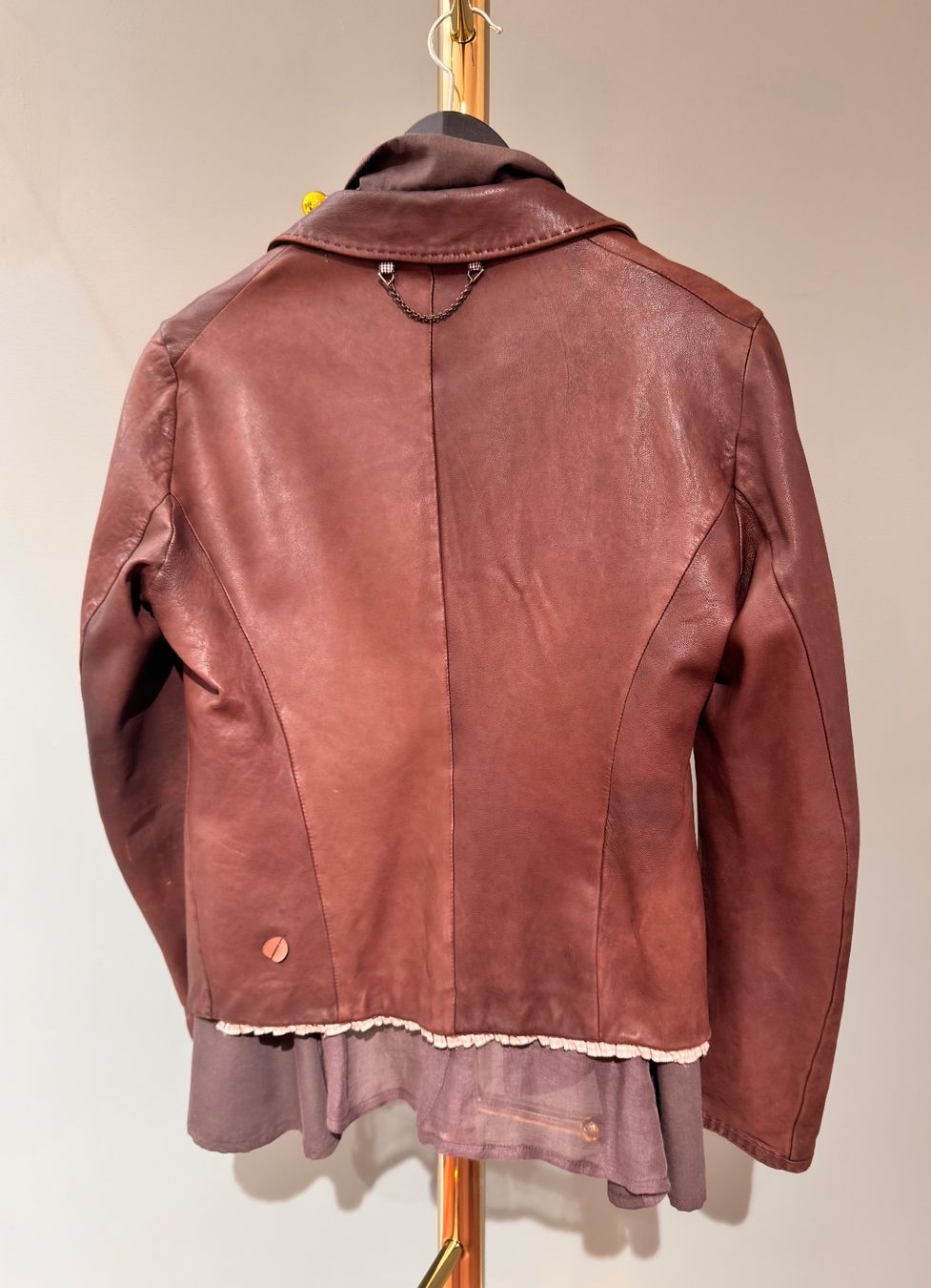 Hugo Boss Giacche: Lederjacken-Set mit Hemd von Hugo Boss – Usato da Zürich venduto da gregart 3