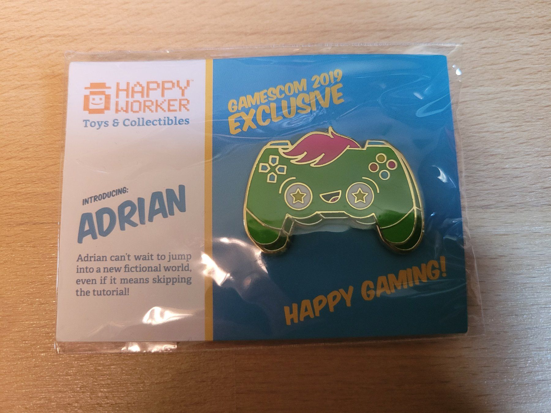Placchette & Badge: Gamescom 2019: Pin - Gamer - Controller - Happy Worker Pin – Nuovo e nell'imballaggio originale da Seuzach venduto da Larssson