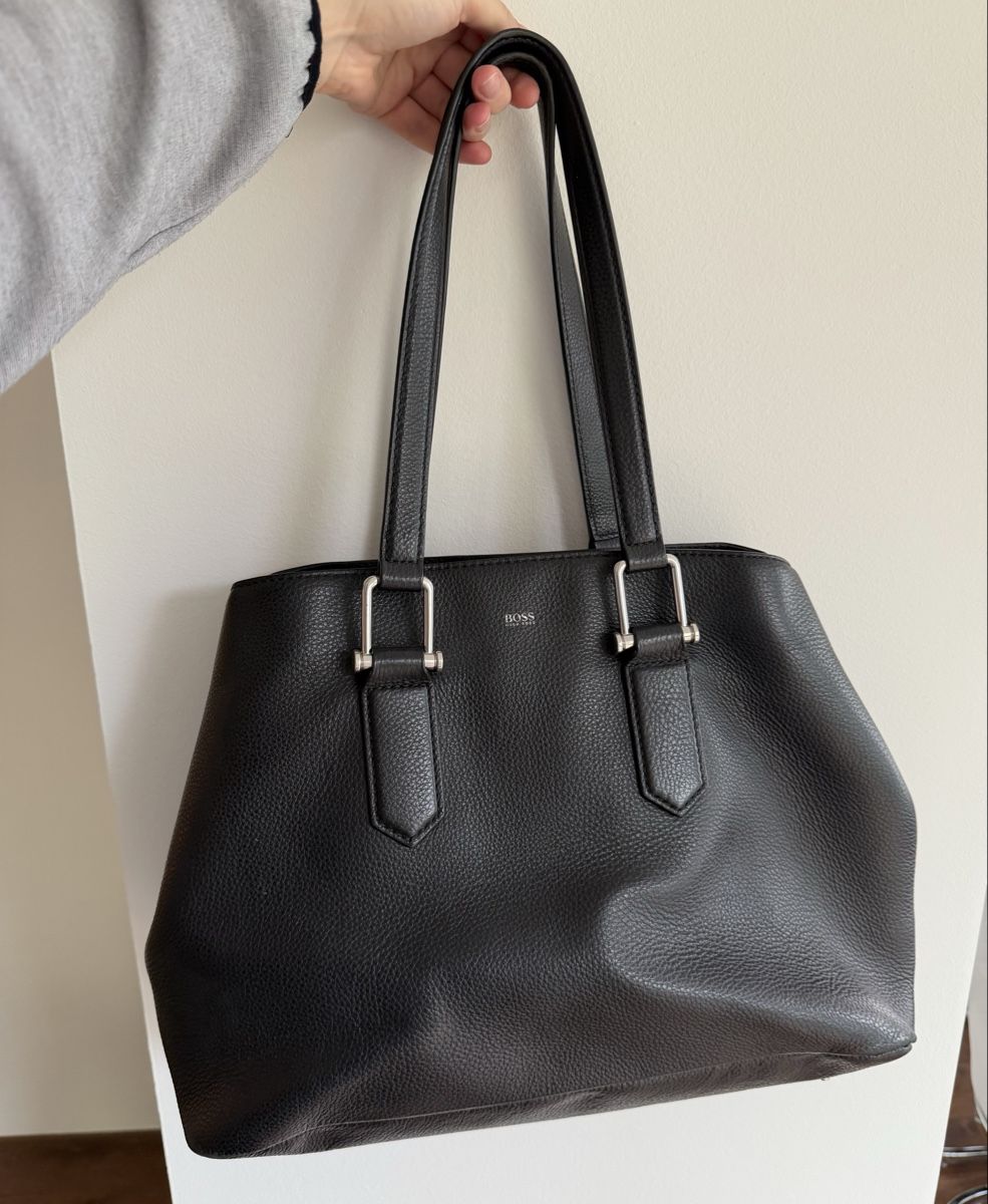 Hugo Boss Borse da donna: Hugo Boss black leather work handbag – Usato da Zürich venduto da Vera_Ma 2