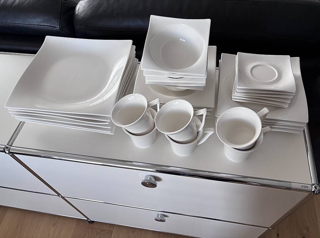 Set di piatti: Weisses Geschirrset – Usato da Mühlau venduto da xLunax