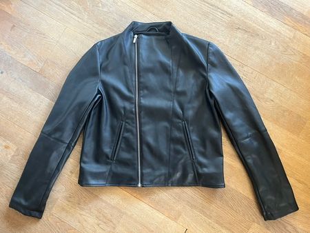 Lässige Jacke (Kunstleder) von French Connection