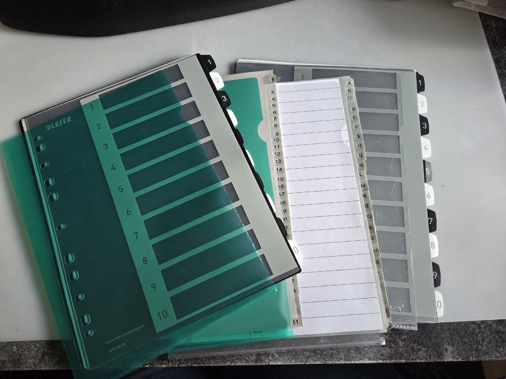 Ordner: div. Büromaterial (Mappen, Register, usw.) – Gebraucht aus Lostorf von _Venus_ 4