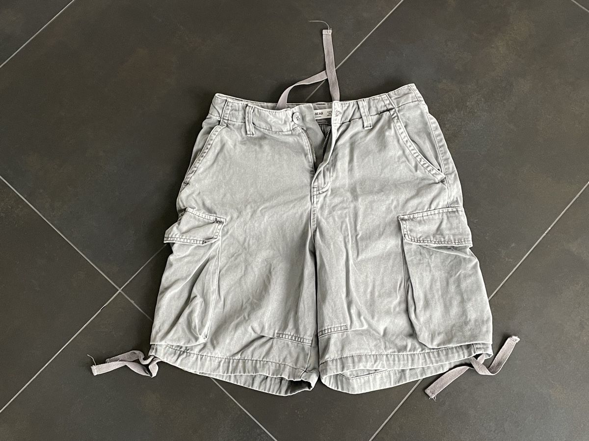 Pull&Bear Pantaloni: Shorts mit Seitentaschen – Usato da Aarau Rohr venduto da foodlover 1