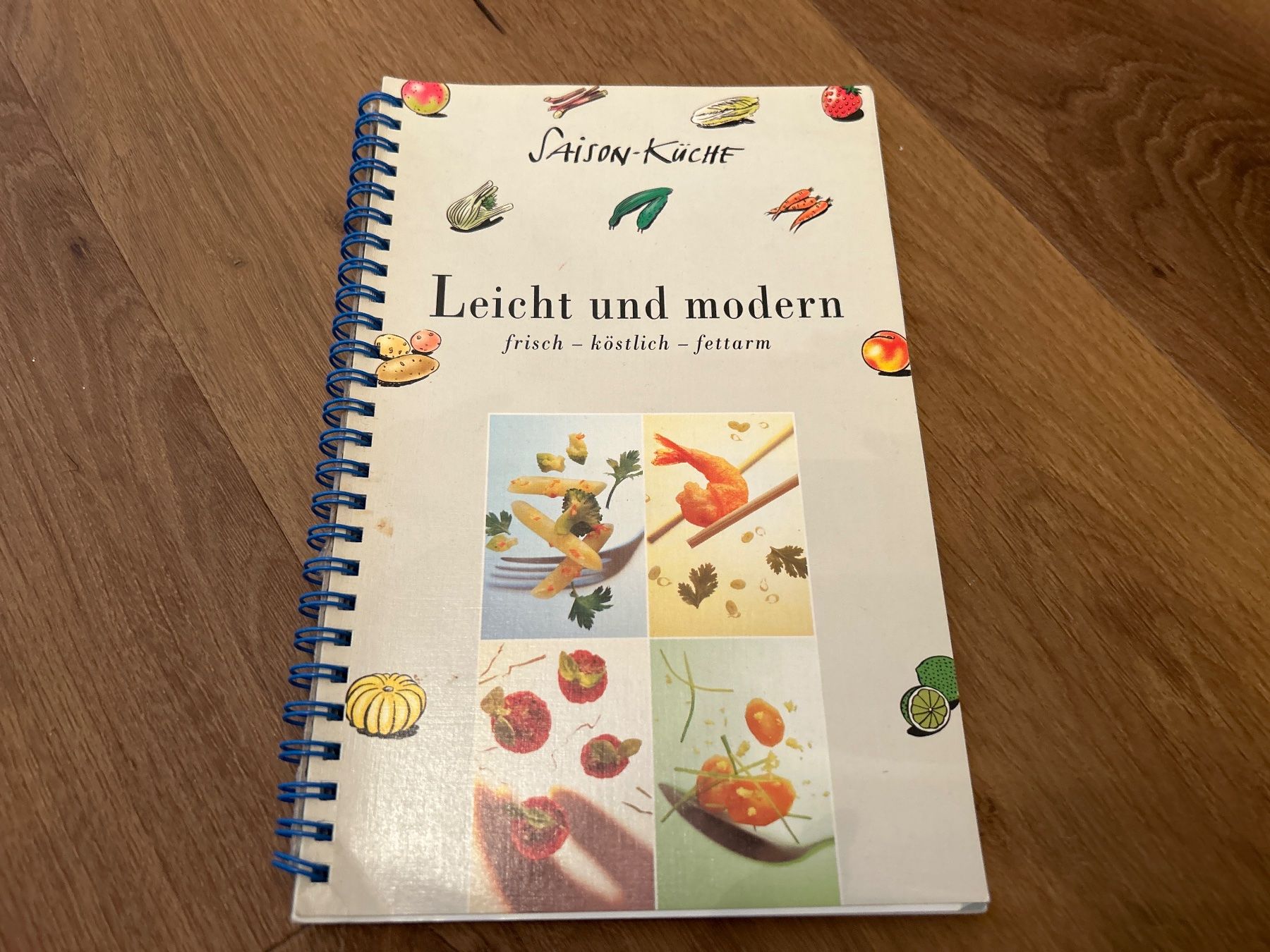 Libri: Saison-Küche Leicht und modern Kochbuch – Usato da Regensdorf venduto da Spyke55