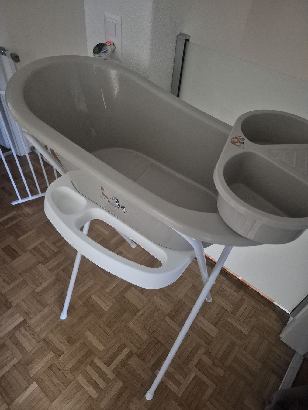 Tutto per il bagno: babybadewanne mit Ständer  – Usato da Wiesendangen venduto da ale_x96f