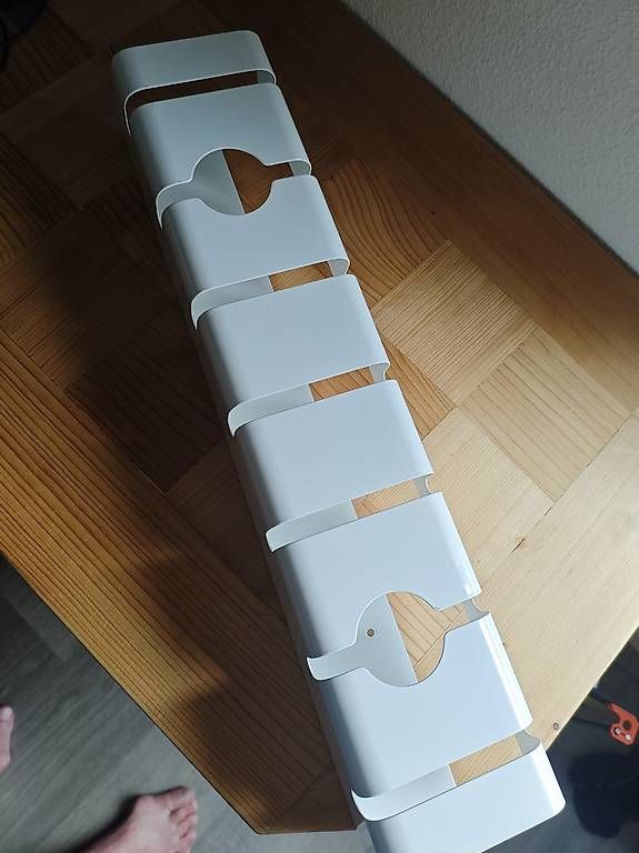 Câbles: Schöne kabel Organiser  – D'occasion à Münchenstein par Straus01