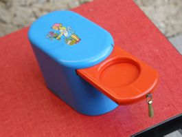 ALTES KÄSSELI MIT SCHLÜSSEL SPARDOSE