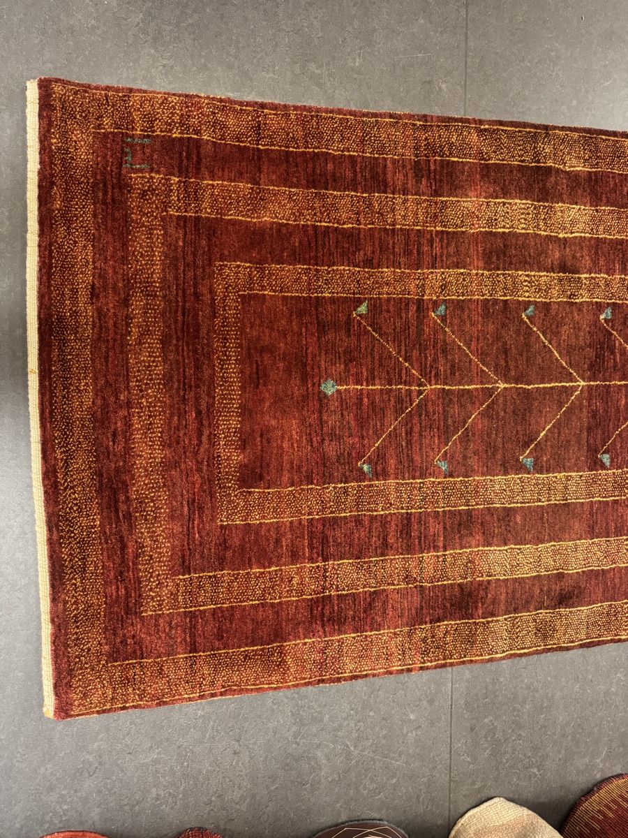 Tappeti: Bordeaux-roter Läufer mit Baum-Motiv – Nuovo (secondo la descrizione) da Liestal venduto da galerie_nategh 3
