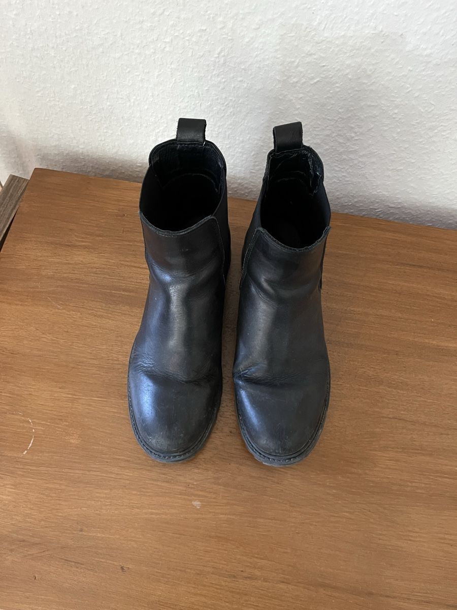 Damenschuhe: Bottines noires en cuir – Gebraucht aus La Chaux-de-Fonds von vert_j 1
