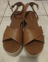 Espadrilles compensées neuves. Taille 39, couleur > cognac