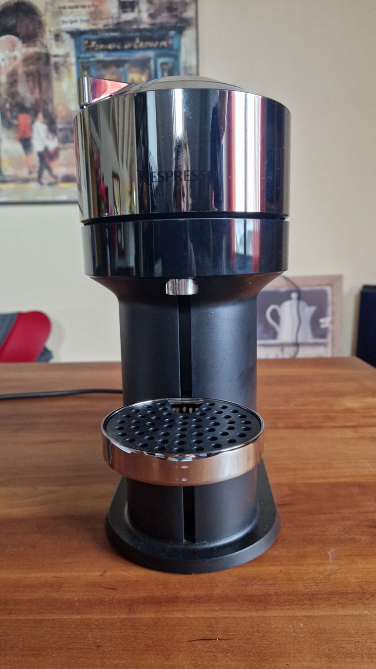 Nespresso Macchine per caffè & Macchine per espresso: Nespresso Vertuo Next Deluxe – Usato da Dietlikon venduto da Balo2 2