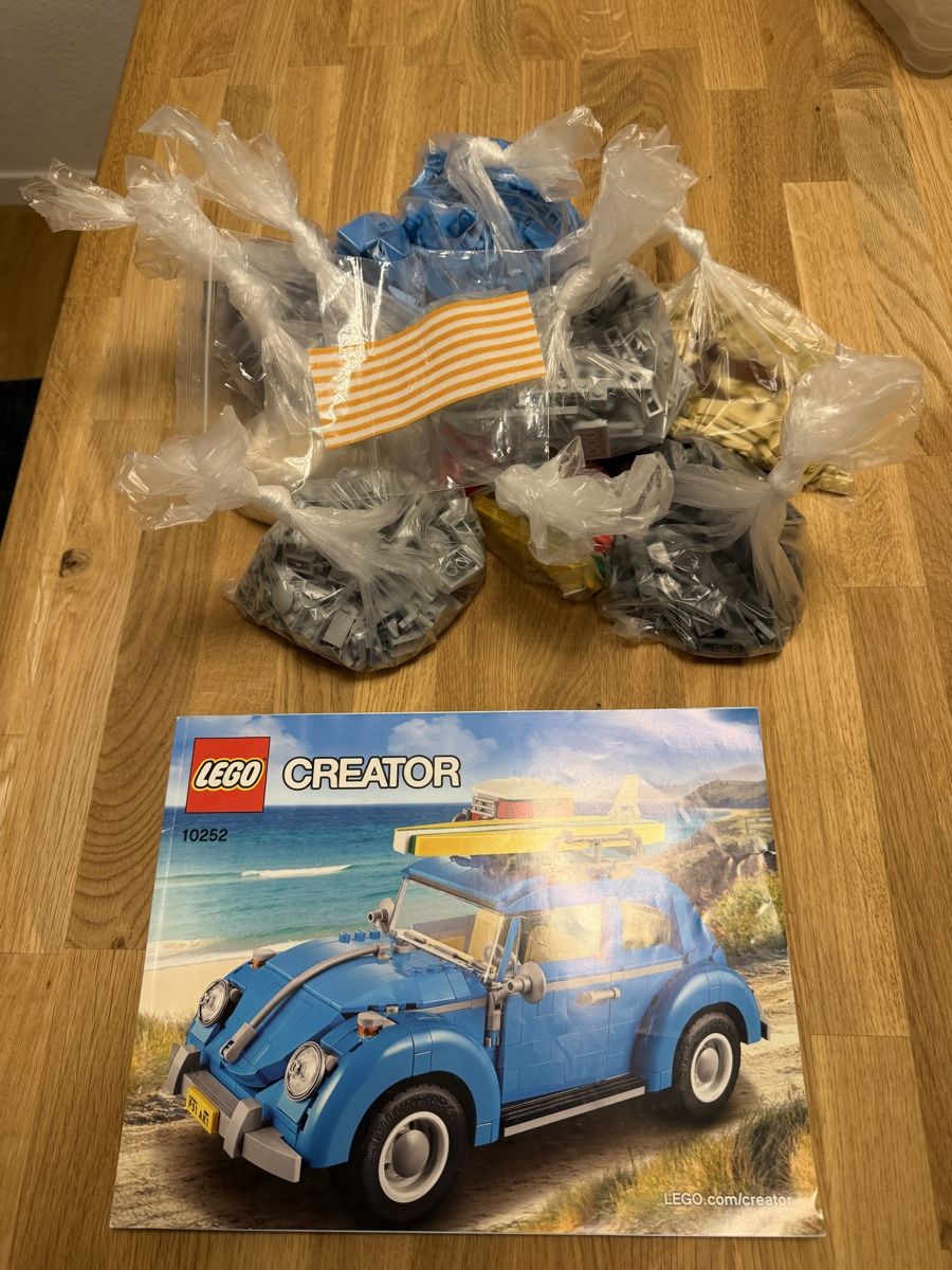Lego Kit di costruzioni: LEGO Creator 10252 VW Käfer gebraucht – Usato da Schwarzenburg venduto da Schrepfer 1