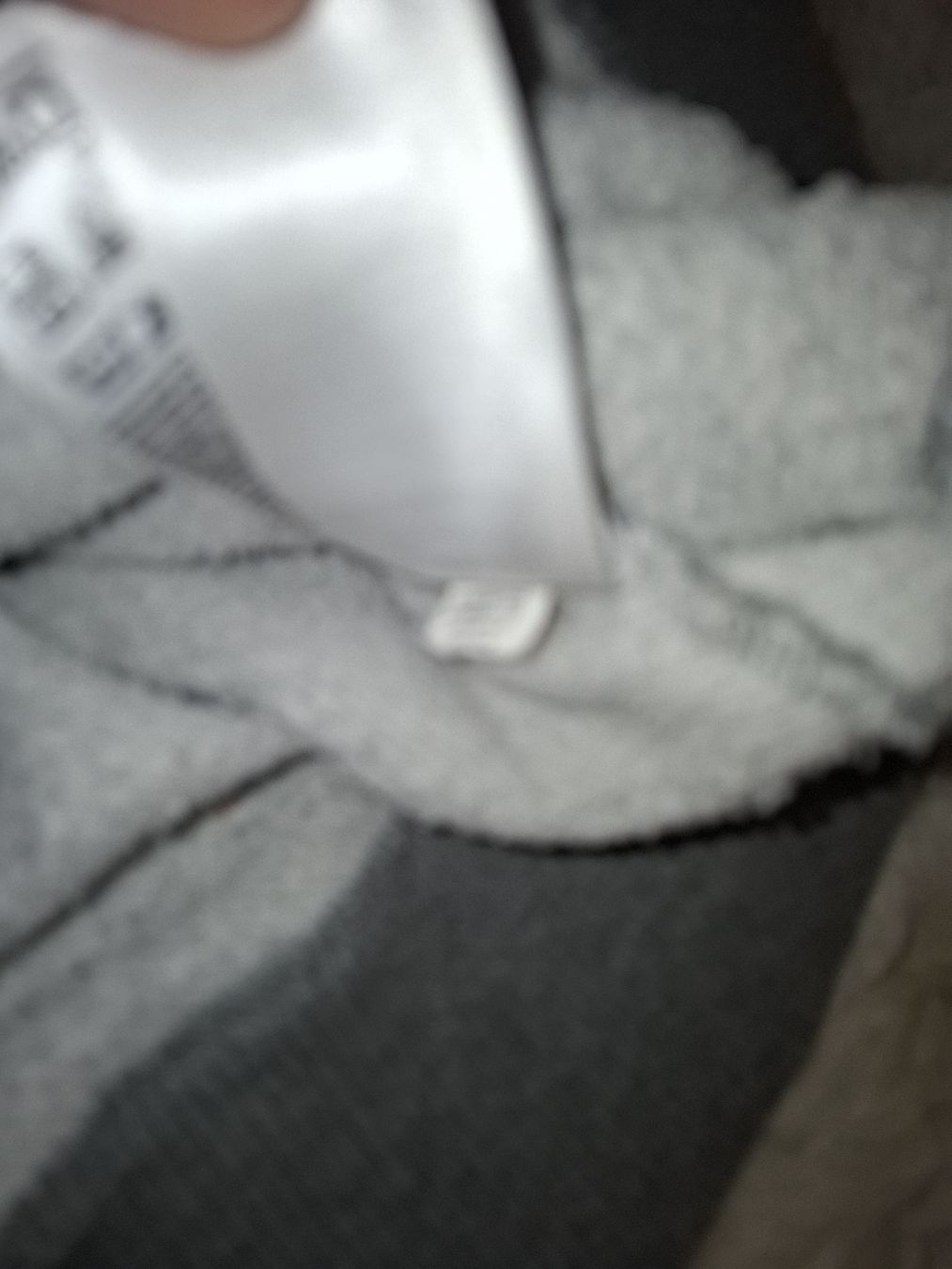 Gap Vestes: GAP hoodie zippé logo gris taille S – D'occasion à Le Locle par sAm_2112 4