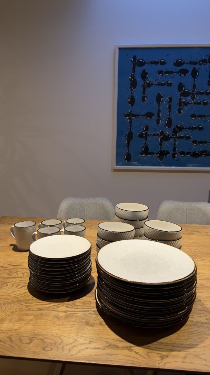 Set di piatti: Geschirr Set / 37-Teilig – Usato da Emmen venduto da underrtxed678 2