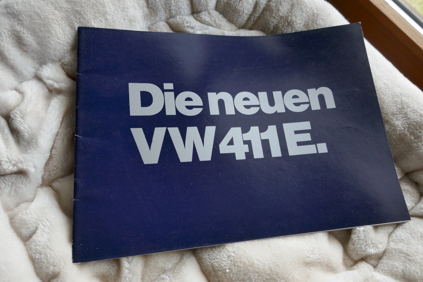 VW Dokumente: VW 411 E  Originalprospekt – Neu (gemäss Beschreibung) aus Madiswil von ML911