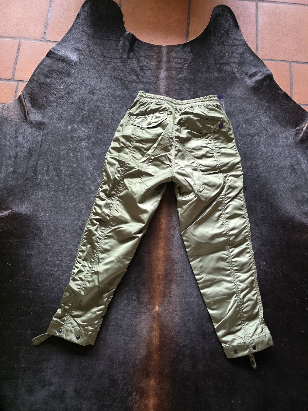Alpha Industries Pantaloni: Pantaloni Alpha Industries M Nuovi – Nuovo e nell'imballaggio originale da Massagno venduto da let_6pgs 1