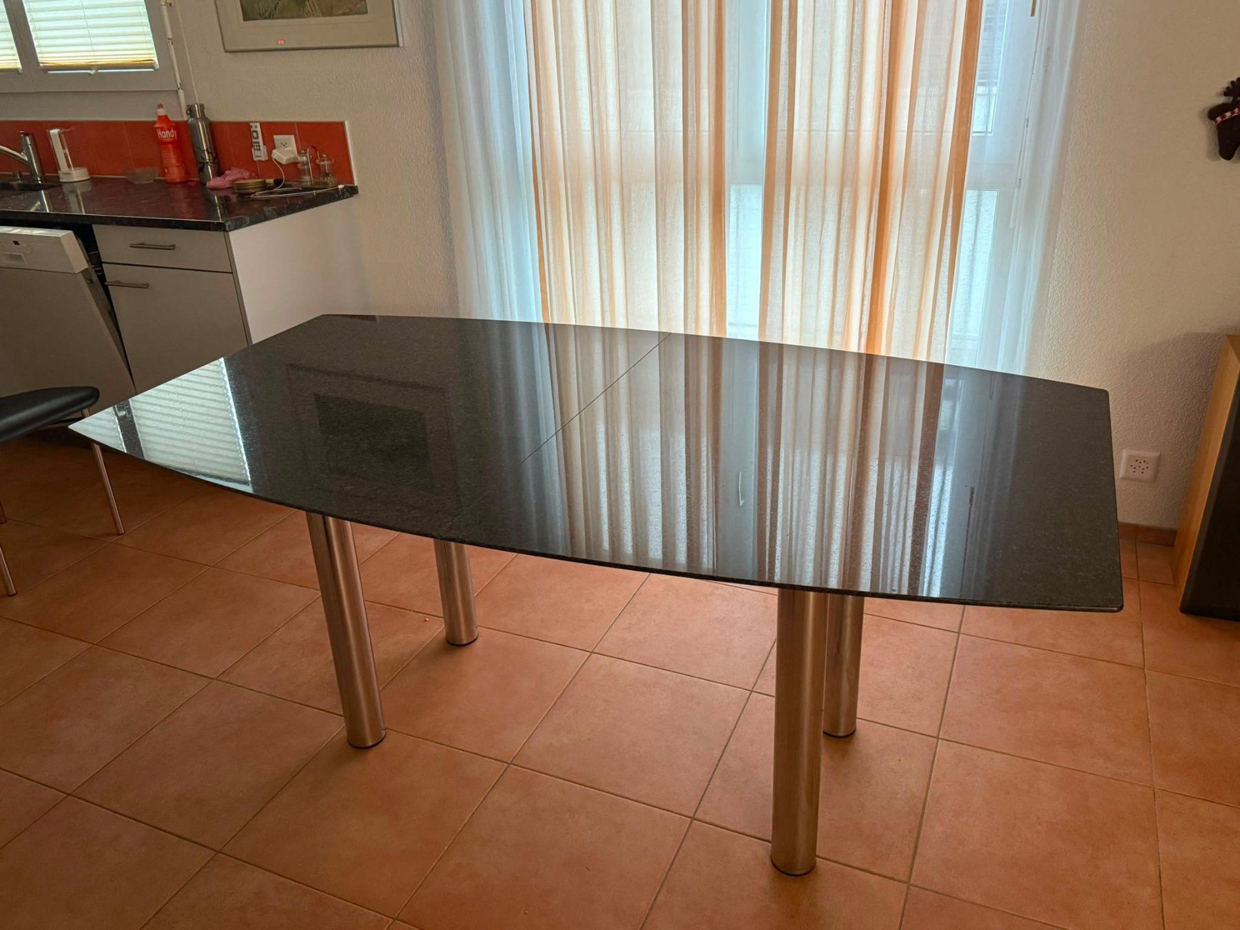 Tische: Granit Tisch – Gebraucht aus Oberdiessbach von jps04