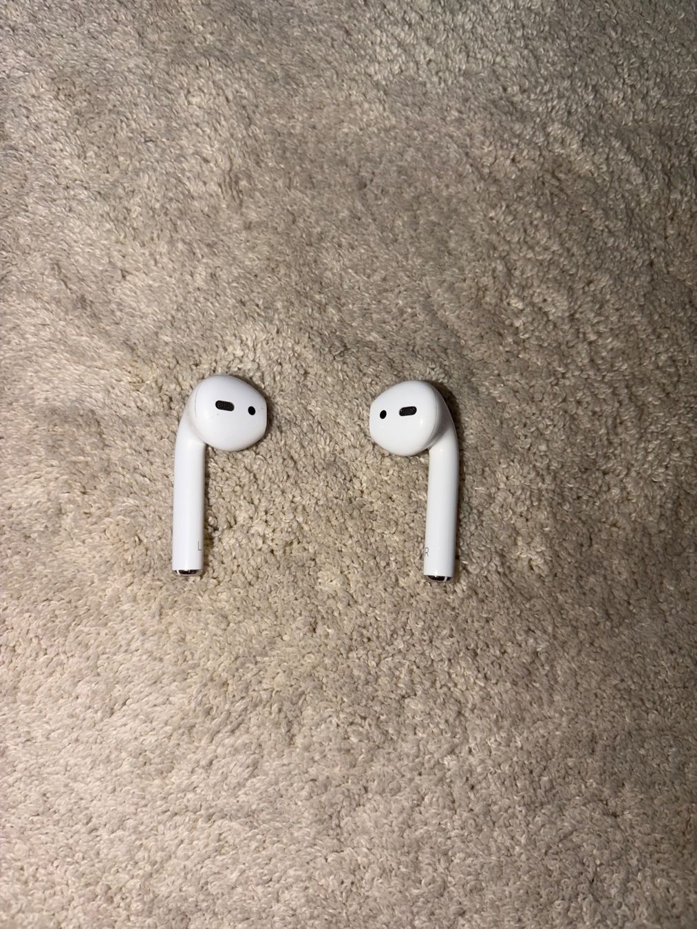 Apple Cuffie: Apple Airpods 2. Genaration – Usato da Visperterminen venduto da lgresell 2