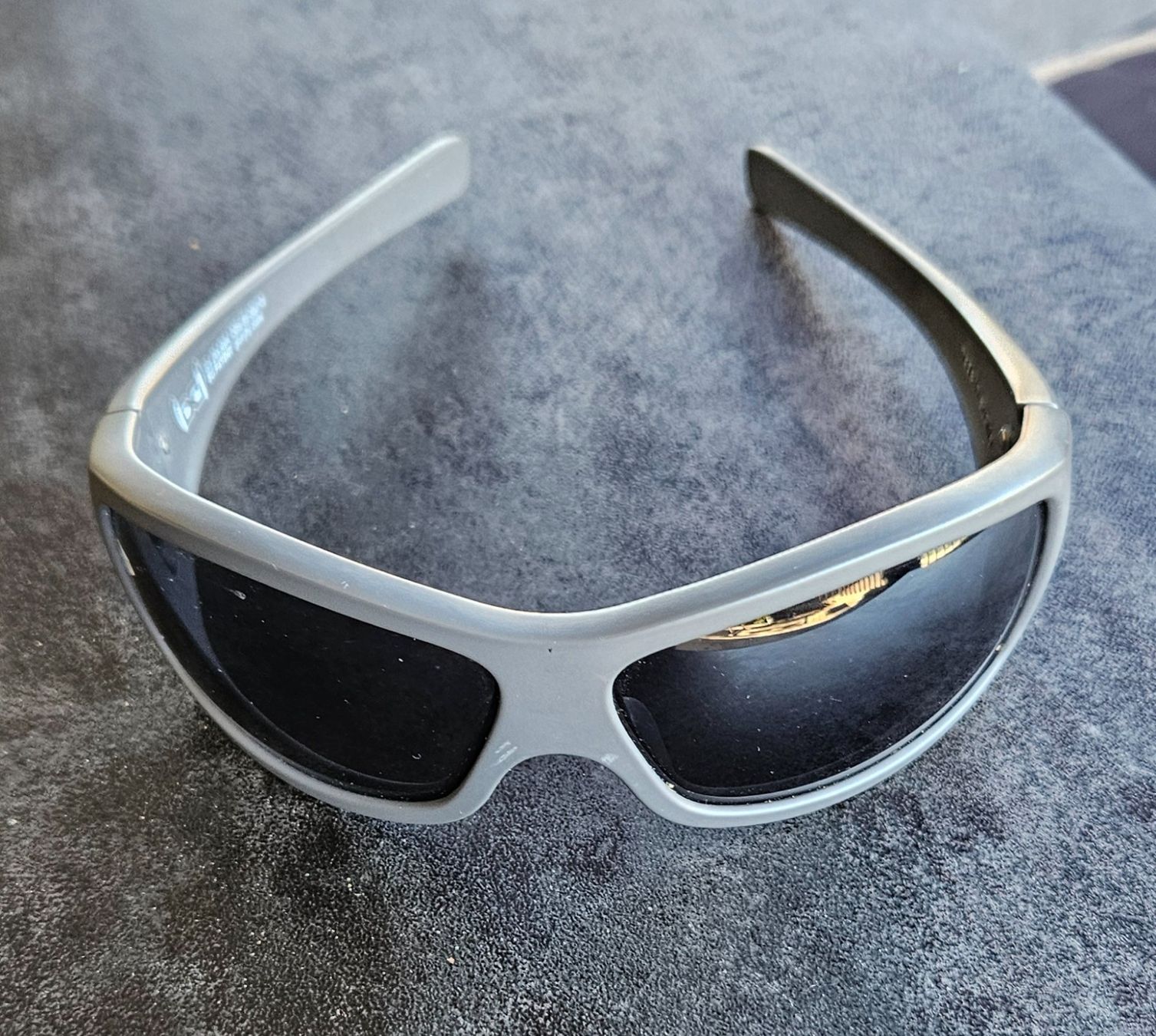 Lunettes & Verres: Sonnenbrille Gloryfy grau – D'occasion à Bönigen par mon_8fw5