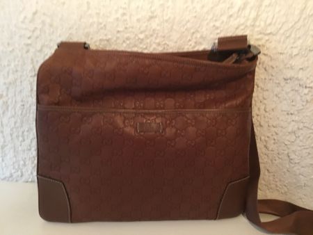 Sac à bandoulière Gucci neuf.