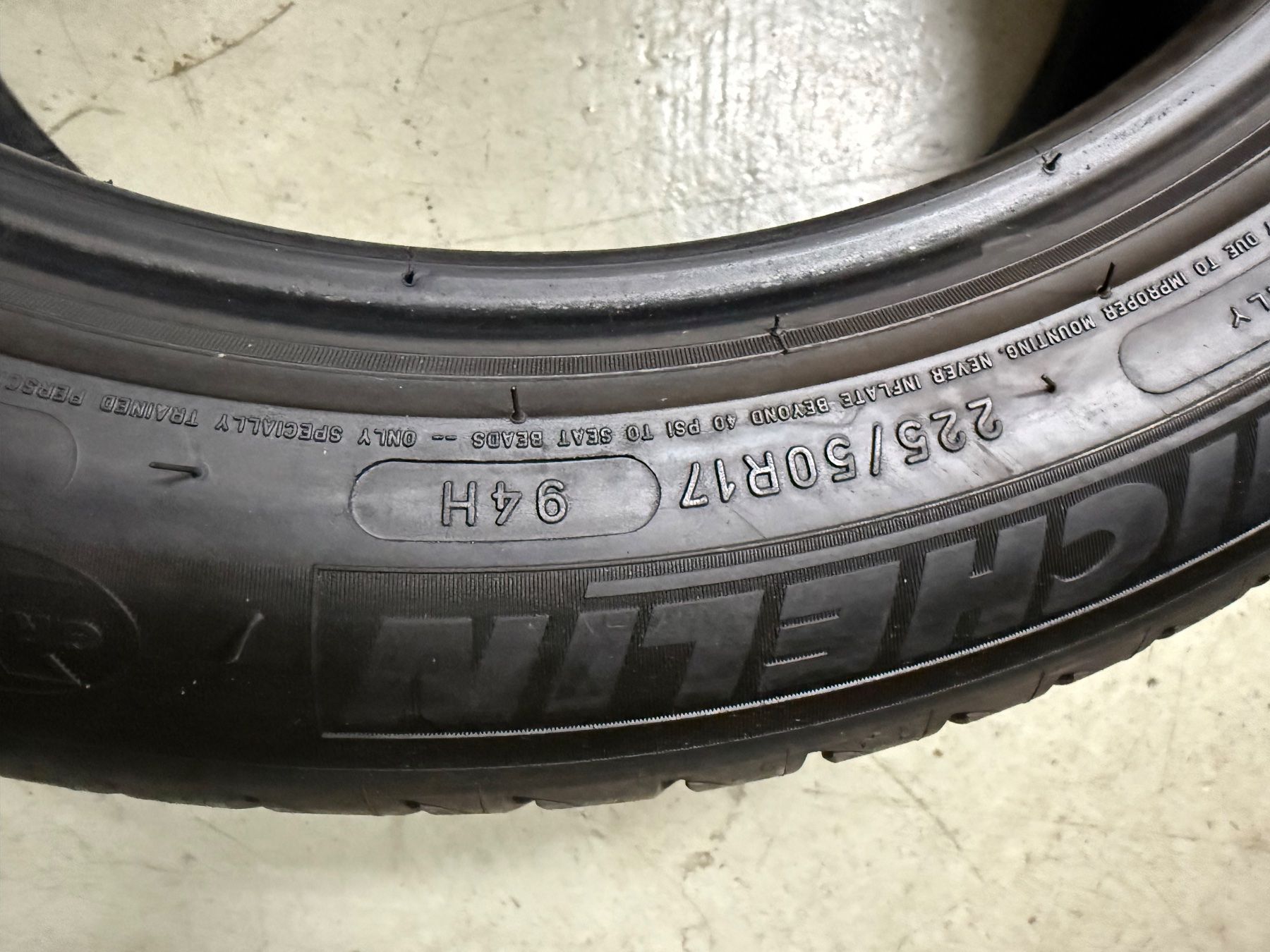 Sonstiges Schreiben & Zeichnen: Sommer Reifen 225/50 R17 – Gebraucht aus Neuenhof von BleronBytyqi6 1