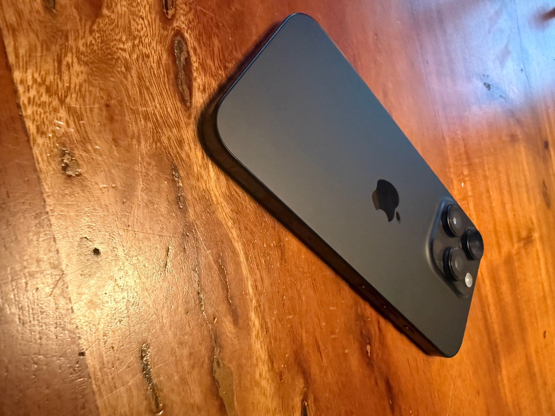 Apple Telefoni cellulari / Smartphones: Apple iPhone 16Pro black – Usato da Widnau venduto da ser_6wmc 1