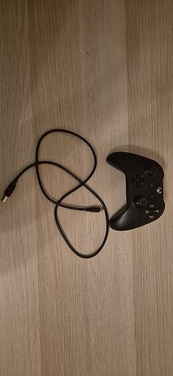 Controller: Xbox Controller – Usato da Basel venduto da sid_bg6x 1
