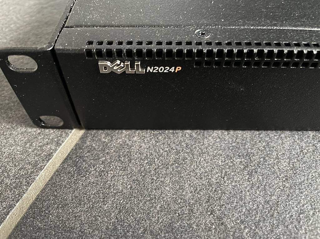 Dell Hub & Switch: 4x Dell N2024P Switch – Usato da Schötz venduto da Tech_Shop 2