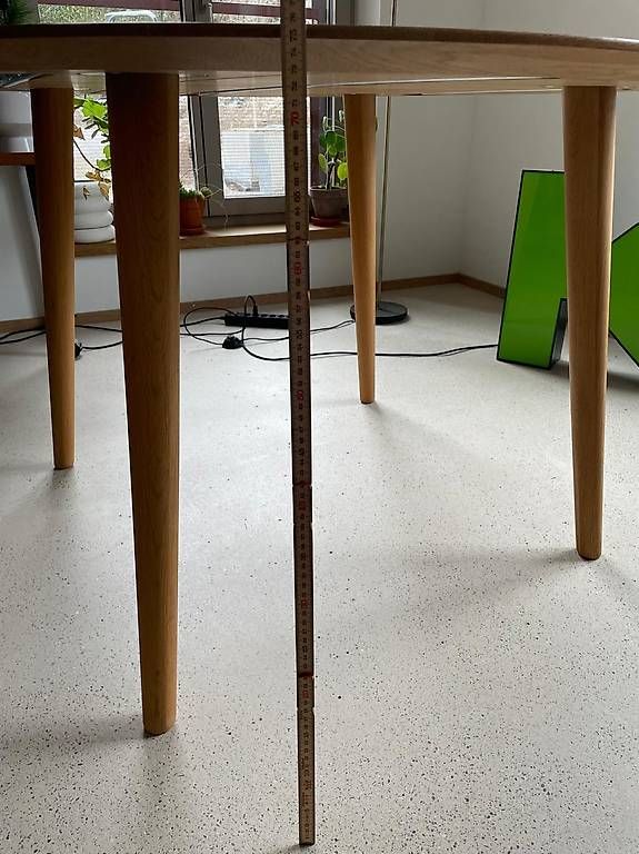 Tavoli: Tisch - Ton, Malmö – Usato da Zürich venduto da Kathikap 2